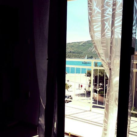 Apartment By The Beach Primošten Esterno foto