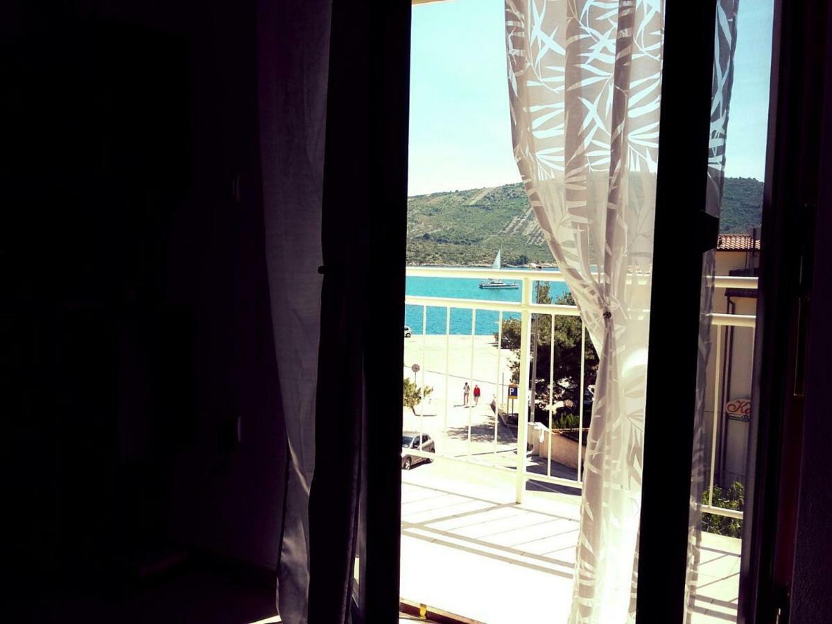Apartment By The Beach Primošten Esterno foto