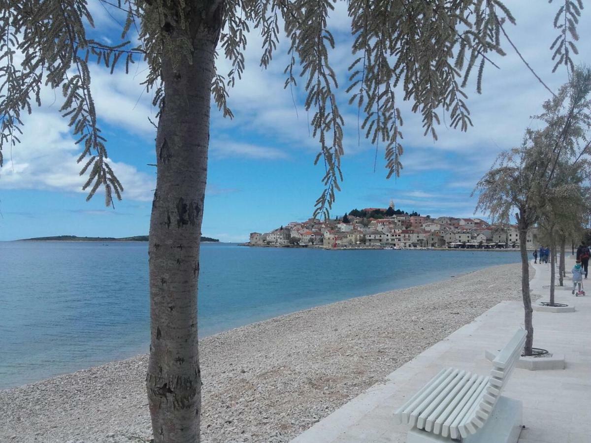 Apartment By The Beach Primošten Esterno foto